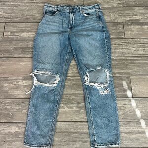 Mom jeans from American Eagle